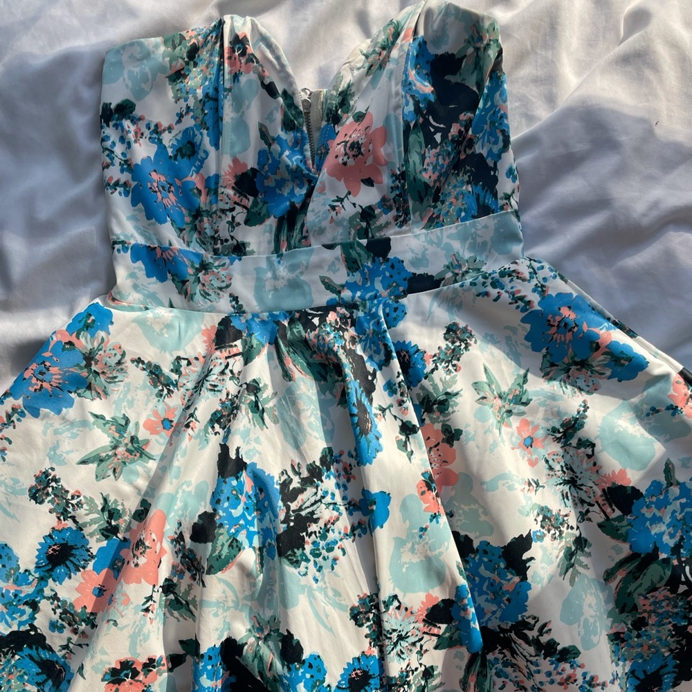TFNC London Floral Dress